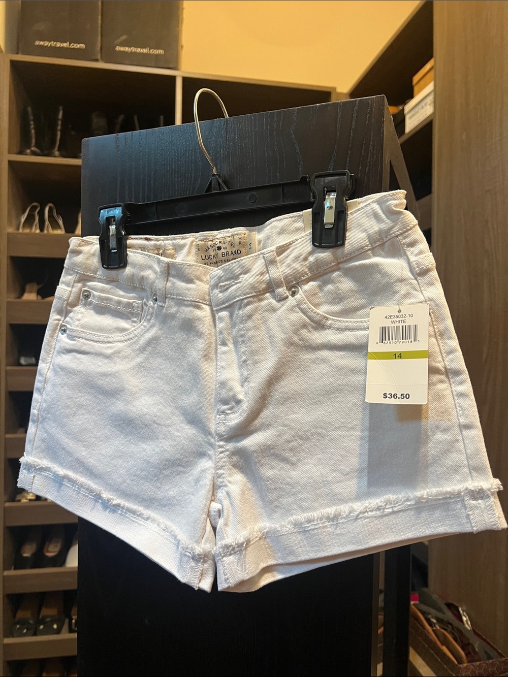 NWT Lucky Brand White Denim, Frayed Cuffed Adjustable Waist Girls Shorts Sz 14